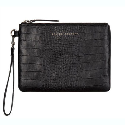 027052● STATUS ANXIETY MILDRED CLUTCH Minimalist Lifestyle Goods & Leather Bags - Status Anxiety®